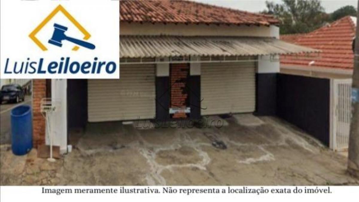 Um Terreno e sua construção, à Rua dos Costas, nº 70, Vila São Lucio, Botucatu/SP