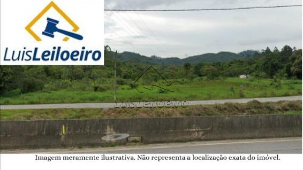 Áreas de terra não foreira totalizando 123.550,00m2 Rod BR101, KM 51, Rio Bonito - RJ