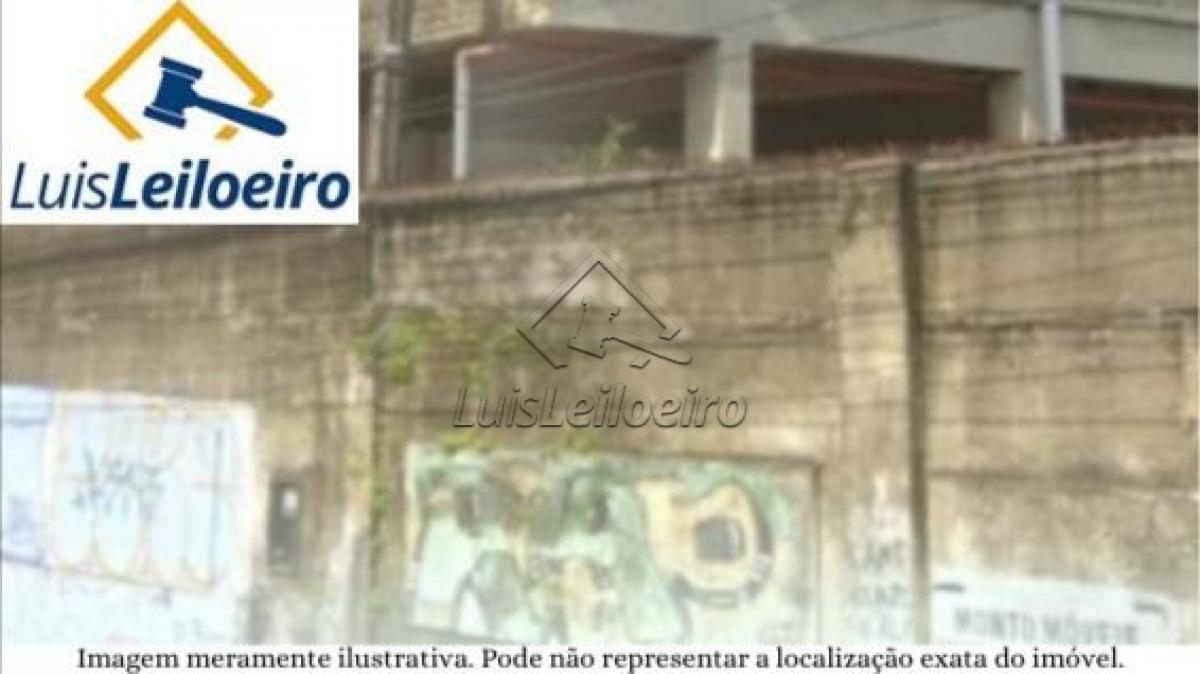 Imóvel sob n° 106, situado na Avenida Afonso Olindense, Barrio Da Várzea, Recife/PE. Área total é de 1.622,86 m² e área construída é de 1.459,46 m².