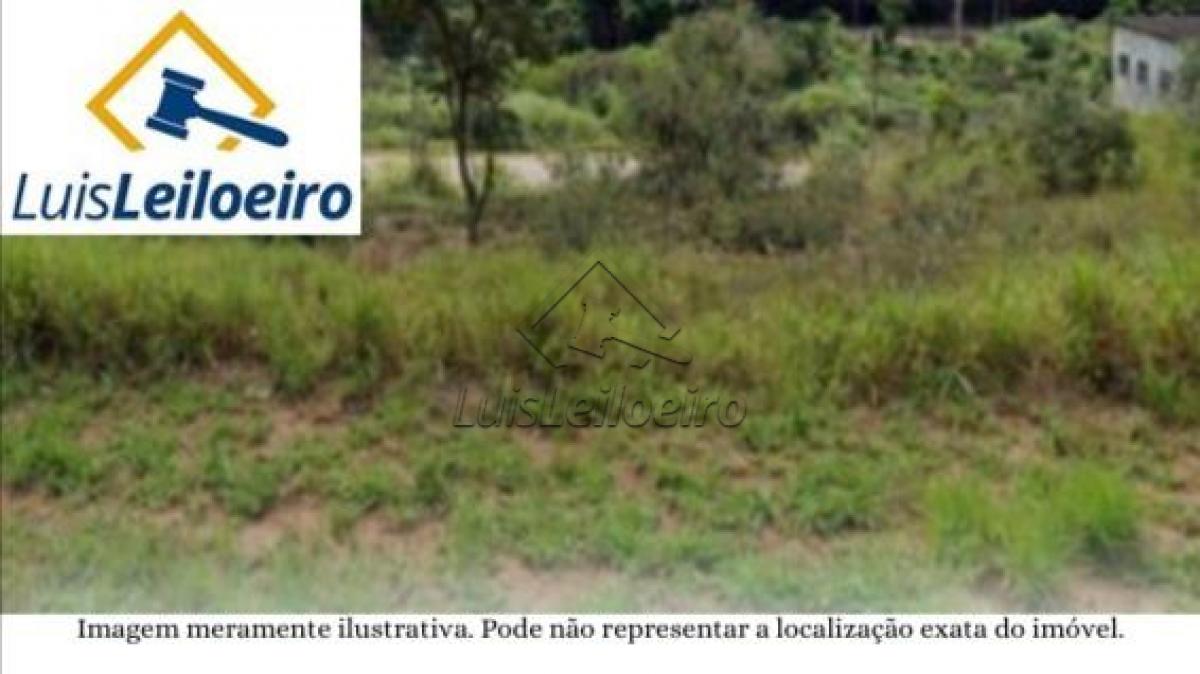 Uma área de terras, sem benfeitorias, denominando Sítio do Funil, situado na Estrada Faustino Bizeto, 500 - Campo Limpo Paulista/SP, perímetro urbano, no Bairro do Botujuru. Com área total de 31.660,00 m².