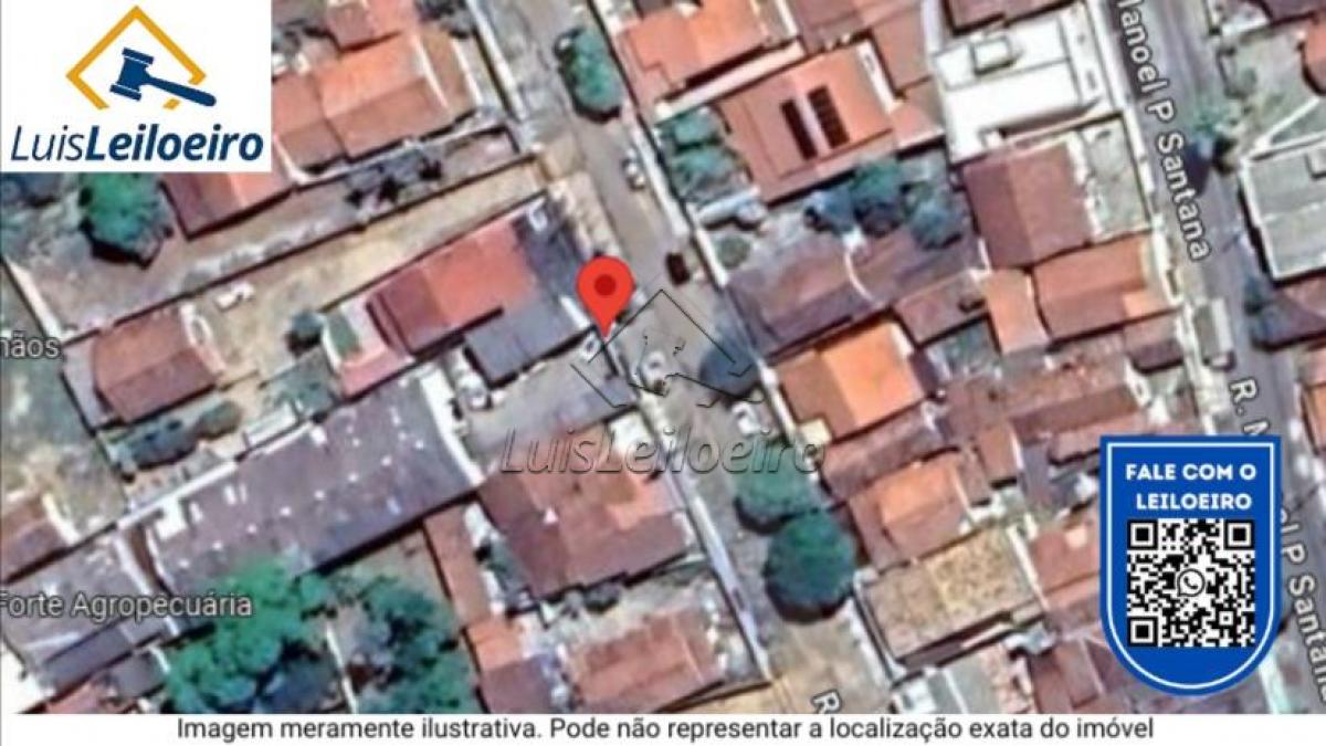 Imóvel comercial, localizado na Rua José do Patrocínio, 94, Capim Branco, Unaí/MG. Com área total de 900,00 m².