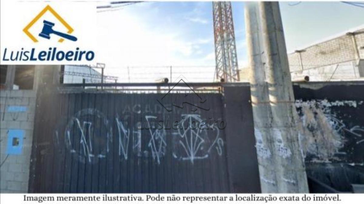 Terreno situado na Av. Itavuvu, nº 4462 e 4510, Jd. Maria Antônia Prado, Sorocaba/SP, com área de 1000m²