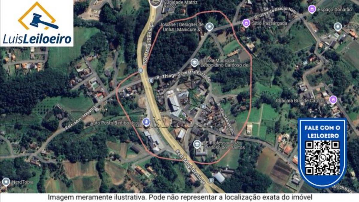 Terreno com construções não averbadas, composto de parte do Sitio Akio, situado no Bairro do Biritiba Ussu, zona rural do Distrito de Taiaçupeba, Mogi das Cruzes/SP. Com área total de 32.388,17 m² e área construída de 6.000,00 m².