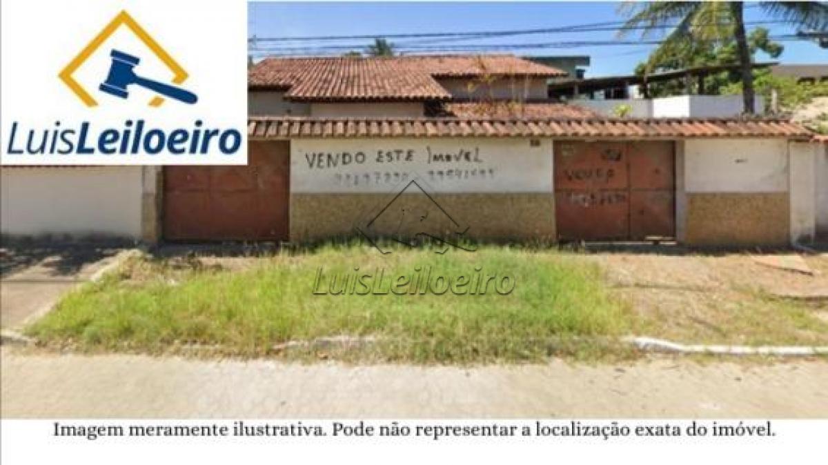 Imóvel residencial, localizado na Rua Mirian Ferreira Castelo (Rua Tapajós), n° 56, Alvorada, Vila Velha/ES. Com área total de 300,00 m²e área construída de 152,12 m²