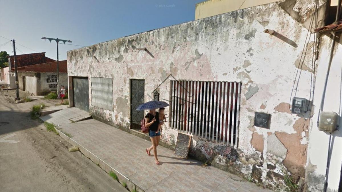 Imóvel Residencial R. 33, Maracanaú - CE.