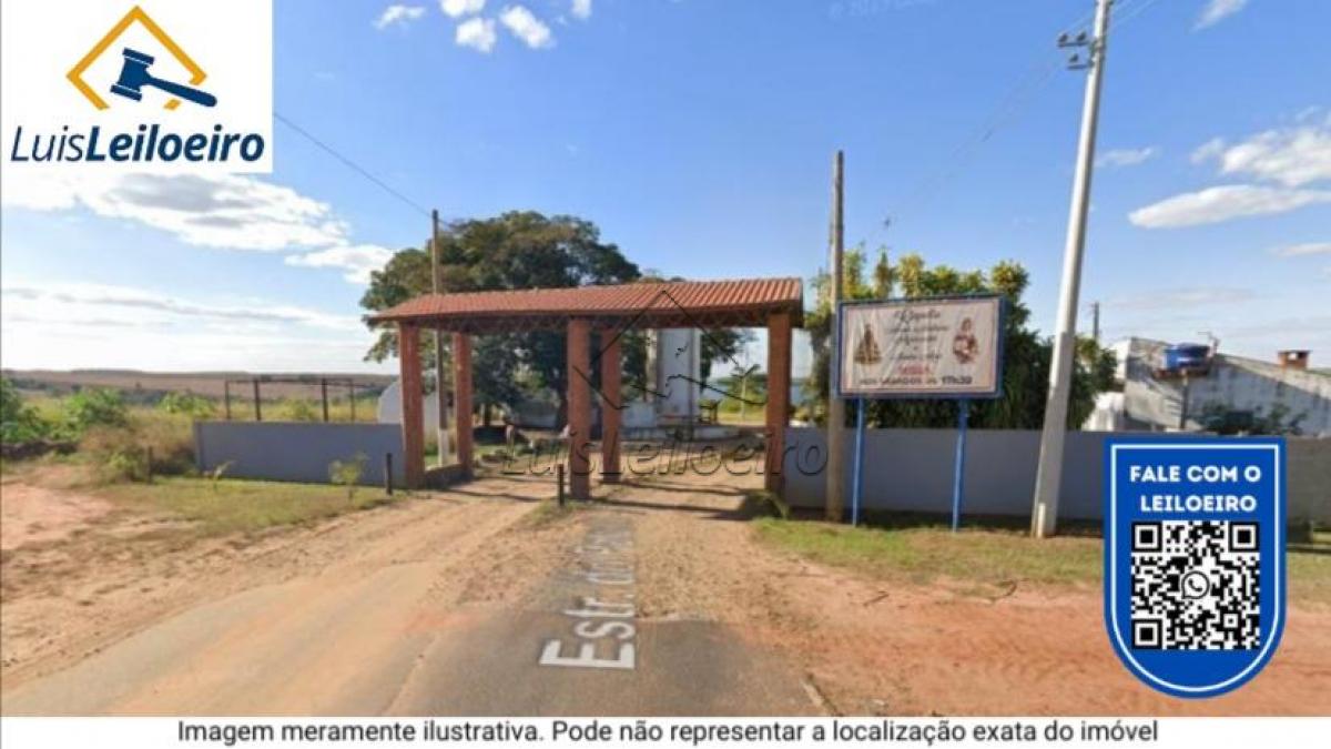Lote de terreno nº 1, da Quadra 5, com uma construção rústica, localizado na Rua dos Rouxinóis, n. 14.353, Jardim Recreio Lago dos Paturis, Pederneiras/SP. Com área total de 1.680,00 m² e área construída de 50,00 m².