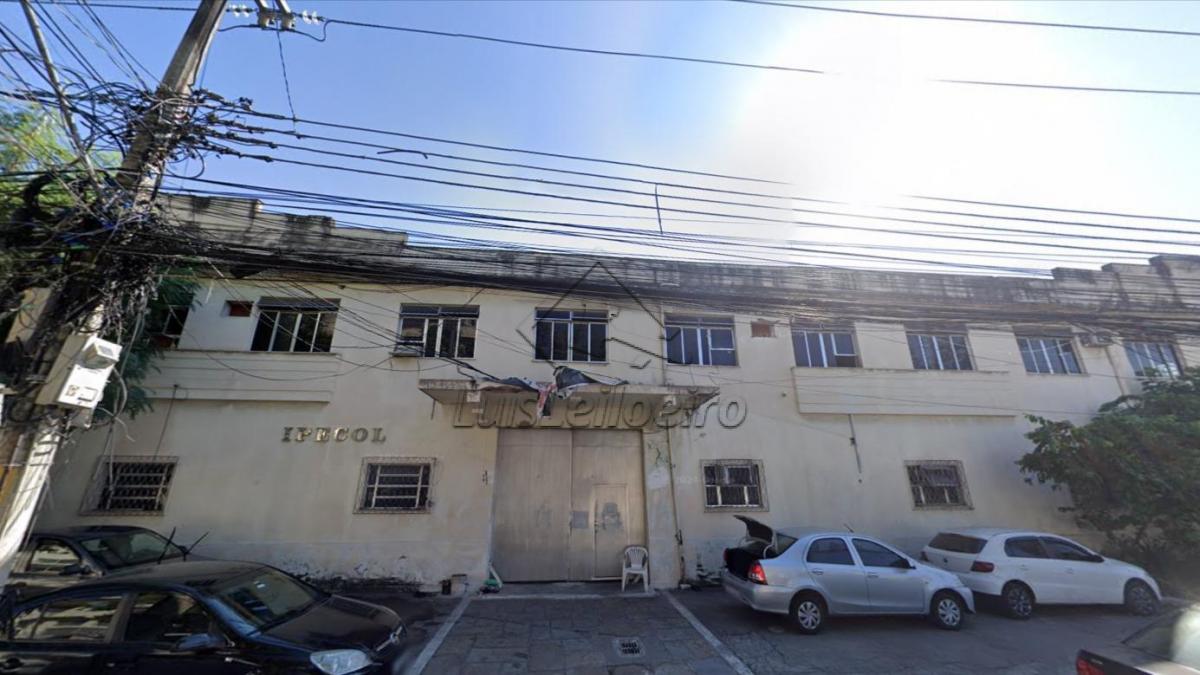 Prédios situados na Rua Antunes Maciel nº 239, 239-A, 255 e 255-A, São Cristóvão, Rio de Janeiro/RJ, com área de terreno de 33,00m de largura por 57,70 de extensão. (035-99710-0861)