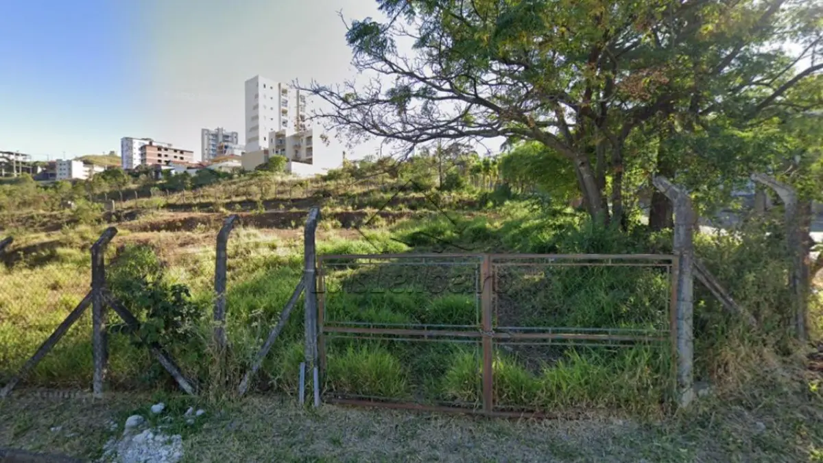 Gleba de terras - R. Francisco Silva, SN - Jardim Country Club, Com área de 2.933,32 m².