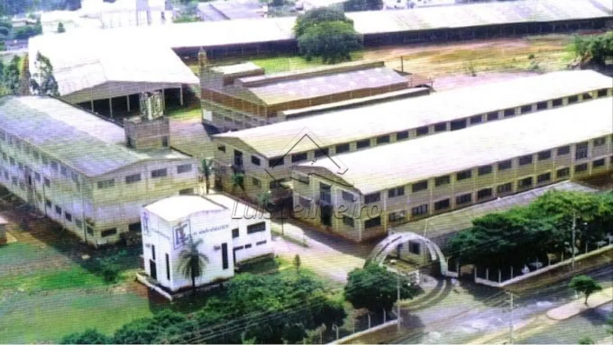 Av. Francisco Podboy, nº 333, Distrito Industrial I.