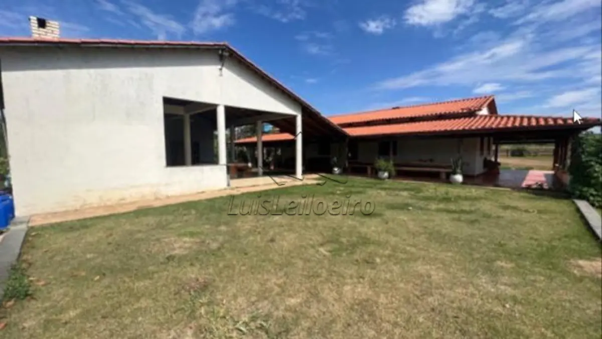 Gleba d terras - Fazenda Porteira, Unai , com área total de (290,93,99ha)