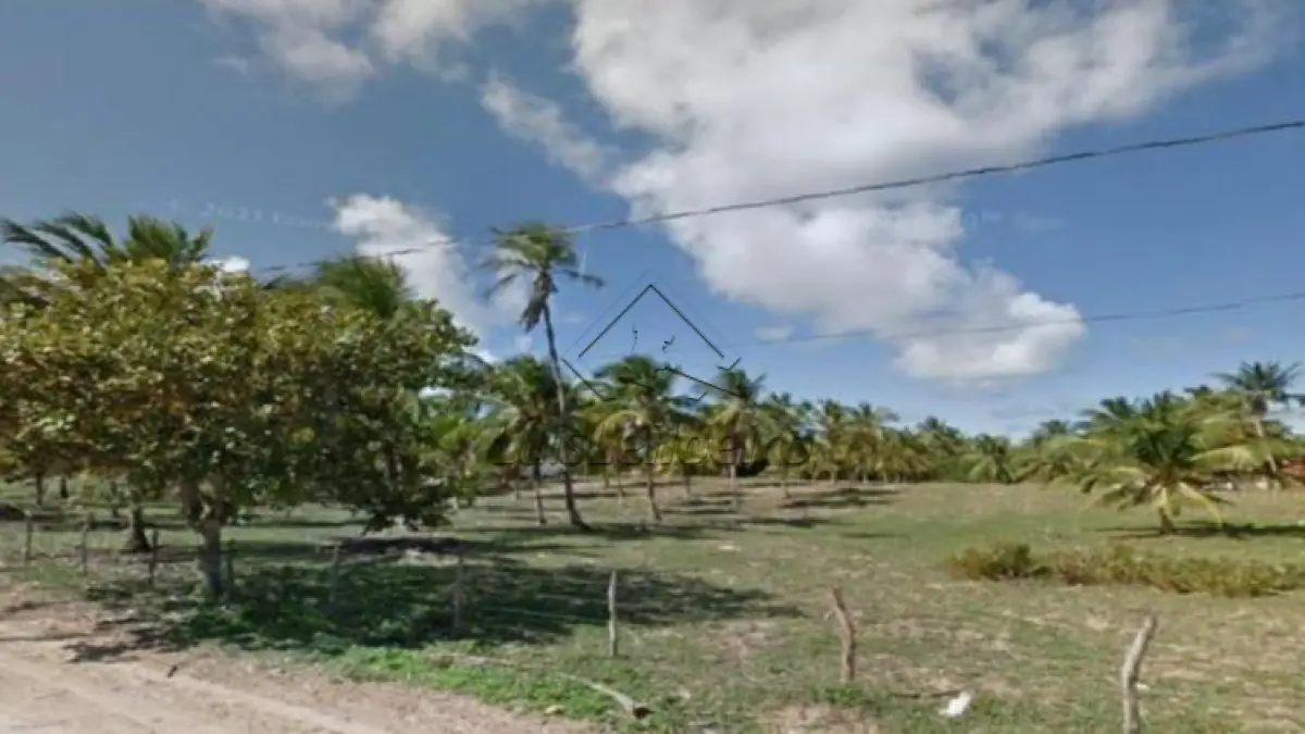 IMOVEL DENOMINADO AREA A, LOCALIZADO NA RUA B, LOTEAMENTO PORTO DAS CANOAS, MOSQUEIRO, ARACAJU/SE. COM AREA TOTAL DE 492,33M²