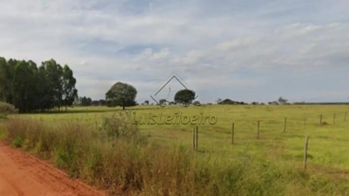 UMA ÁREA DE TERRAS, NO LUGAR DENOMINADO SAMAMBAIA E PEROBAS, LOCALIZADO NO MUNICIPIO DE CONTAGEM/MG, COM UMA ÁREA DE 2.262,25M²