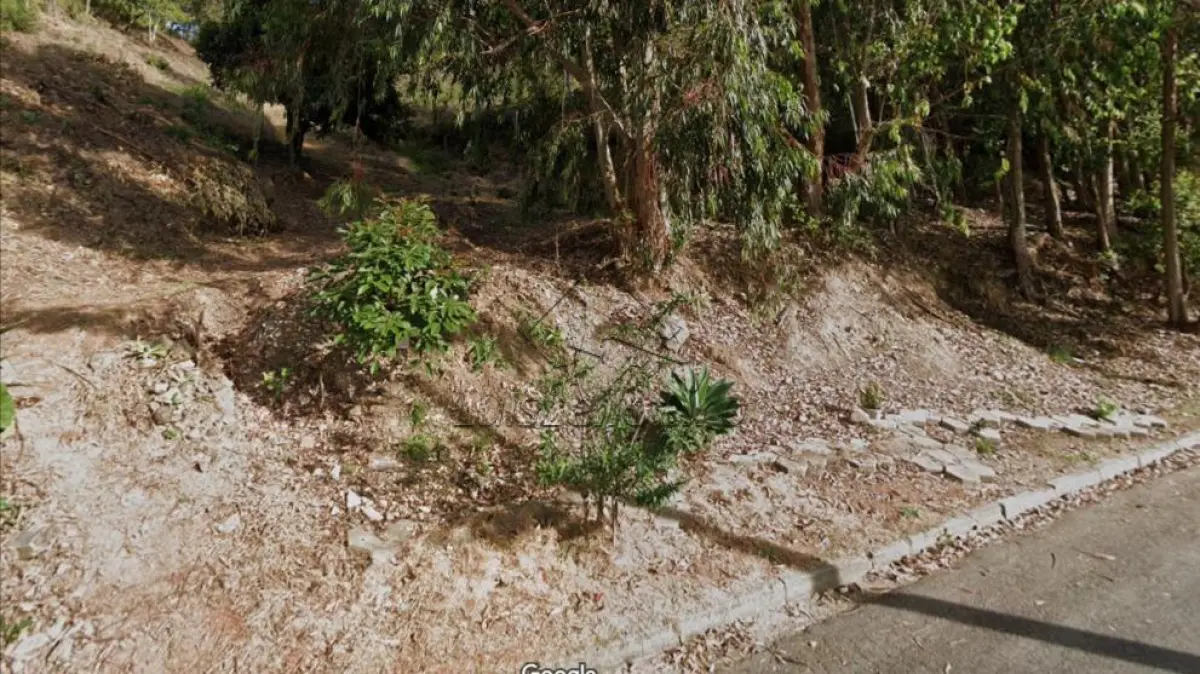 Lote de terreno n°11, da quadra B, Campo de Santa Maria - Vila Maria, frente para rua Gerson Andrade Junqueira.