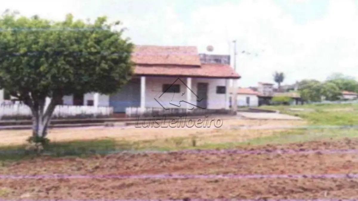 LOTE - LOCALIZADO NA RUA DA CENTRAL, N. 843, SÃO JOSE DO CAMPESTRE/RN. COM AREA TOTAL DE 30.000,00M². NO LOCAL ESTÁ CONSTRUÍDO GALPÕES INDUSTRIAIS E UMA RESIDENCIA, DEPÓSITOS DE MERCADORIAS E MAQUINA DE BENEFICIAMENTO DE ALGODÃO