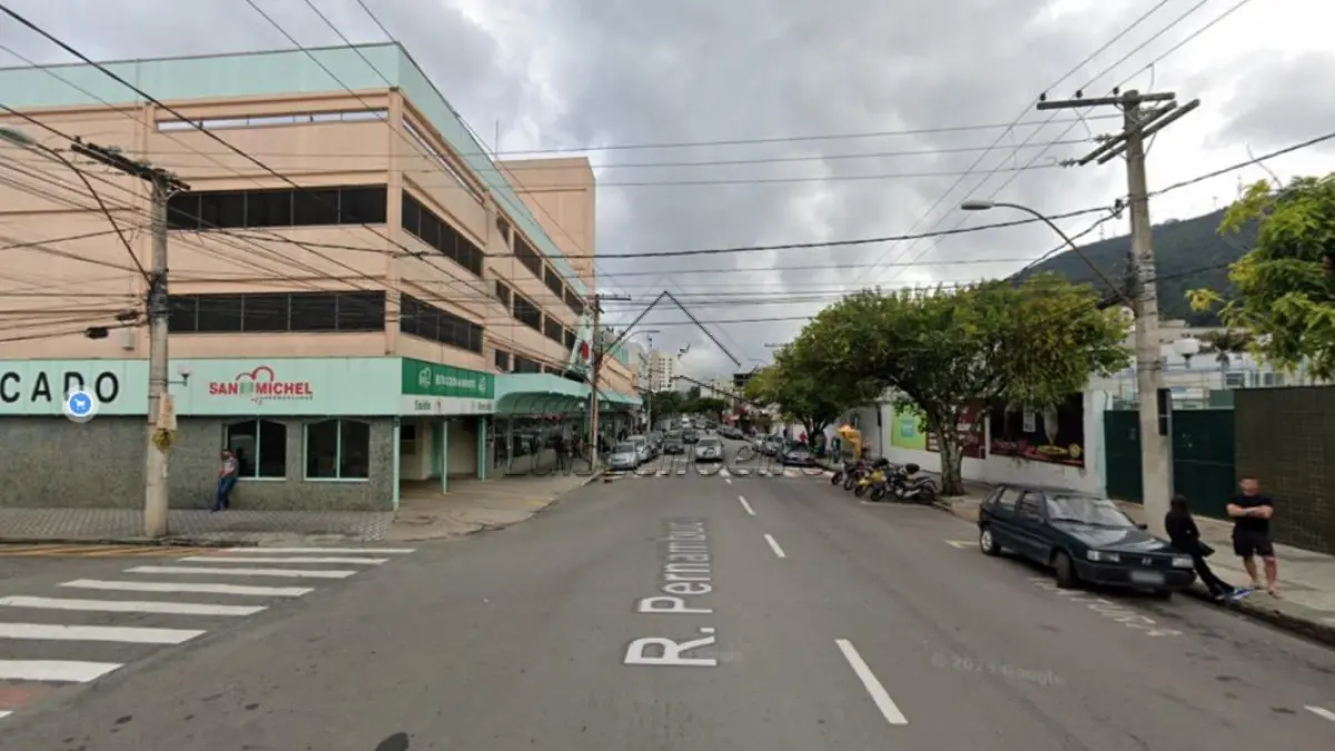 Box de Garagem - R. Pernambuco, n.25 - Centro, Poços de Caldas - MG,