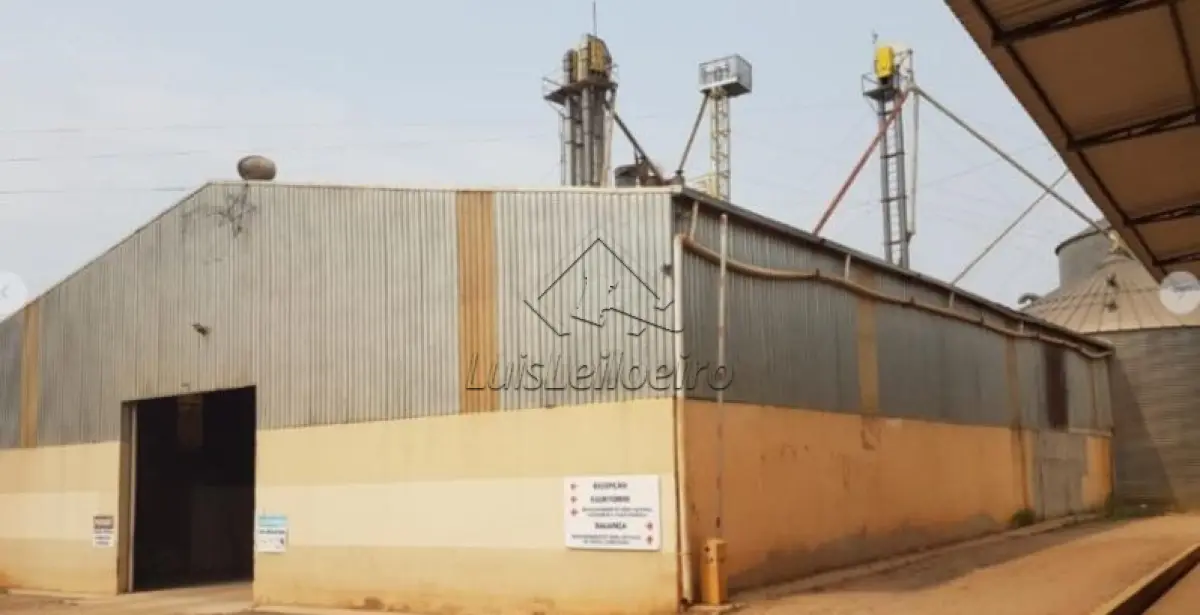 50% do Imóvel Industrial - localizado na rua josé grecco, n. 191, bairro caputera, em itapeva/sp, contendo galpão de 1.250,33 m², silo de armazenagem de 145,27 m², refeitório e outras benfeitorias.