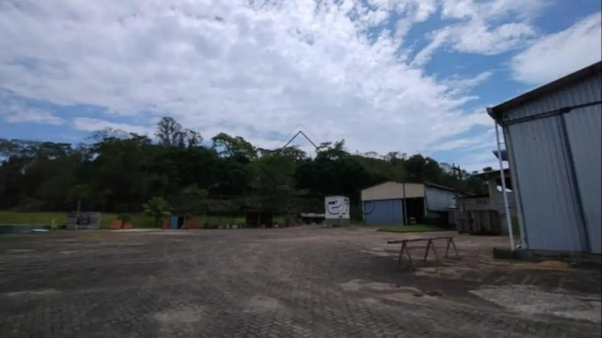 Imovel industrial - Av. Florêncio Simoura,SN