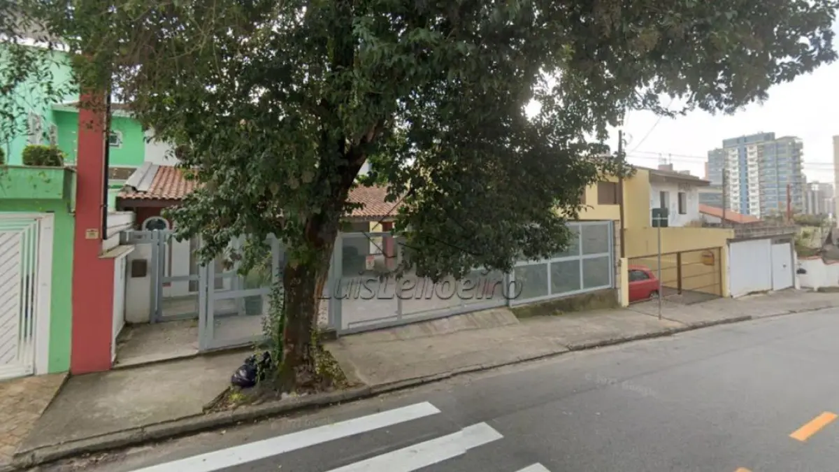 Imovel Residencial - Rua Edu Chaves, 40