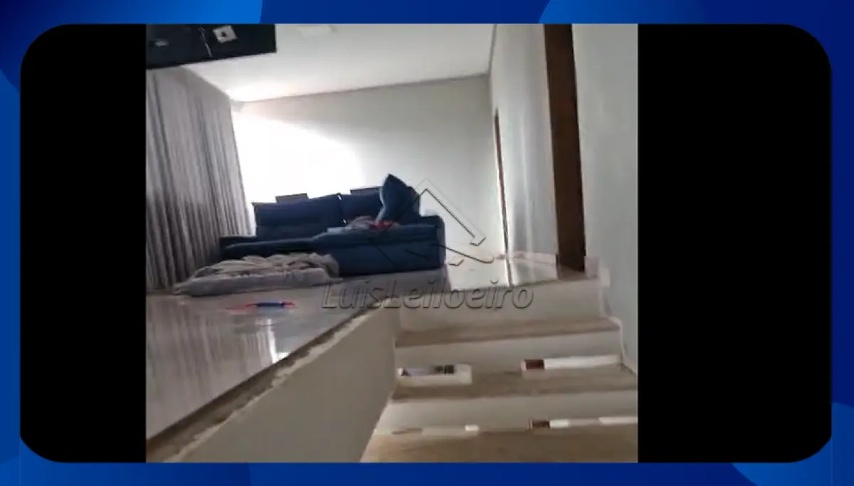 LOTE 001 - Imóvel Residencial 180m² - Lote 275m² - Três Corações/MG