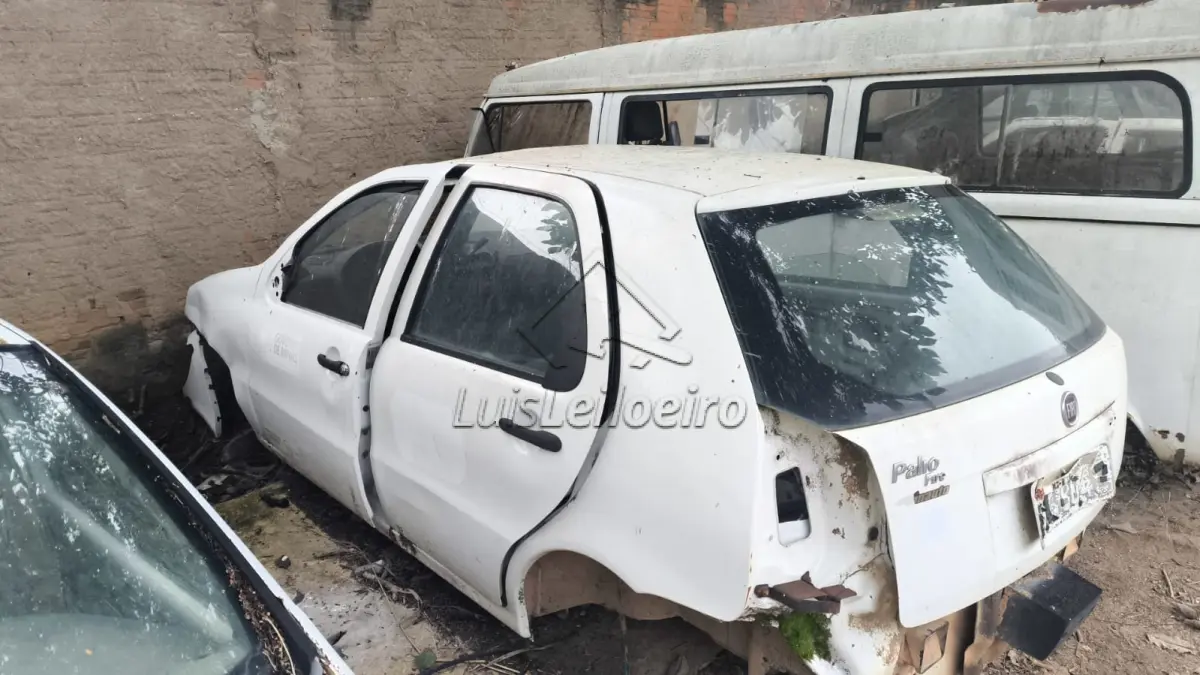 LOTE 014 - FIAT/PALIO FIRE 1.0/05L/2015
