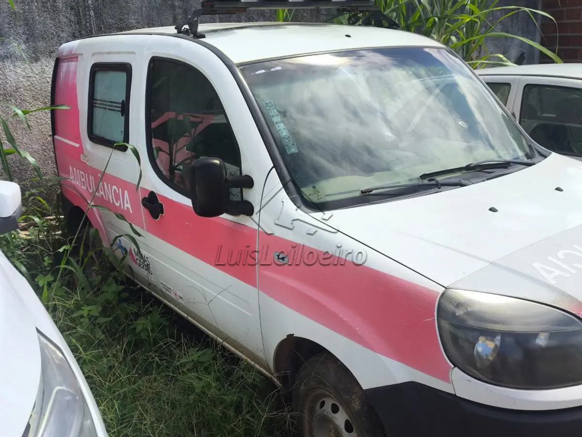 LOTE 029 - FIAT/DOBLO GREENCAR M04 AMBULANCIA/1.4/2016