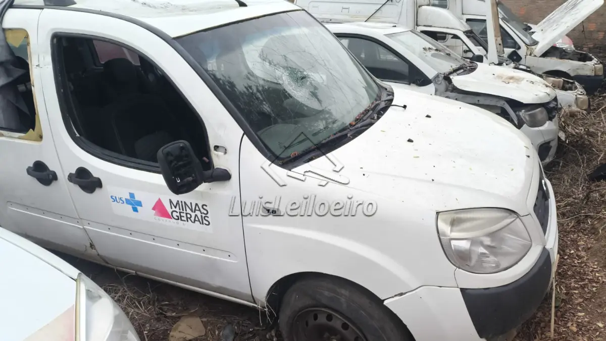 LOTE 019 - FIAT/DOBLO ESSENCE 1.8/07L/2016