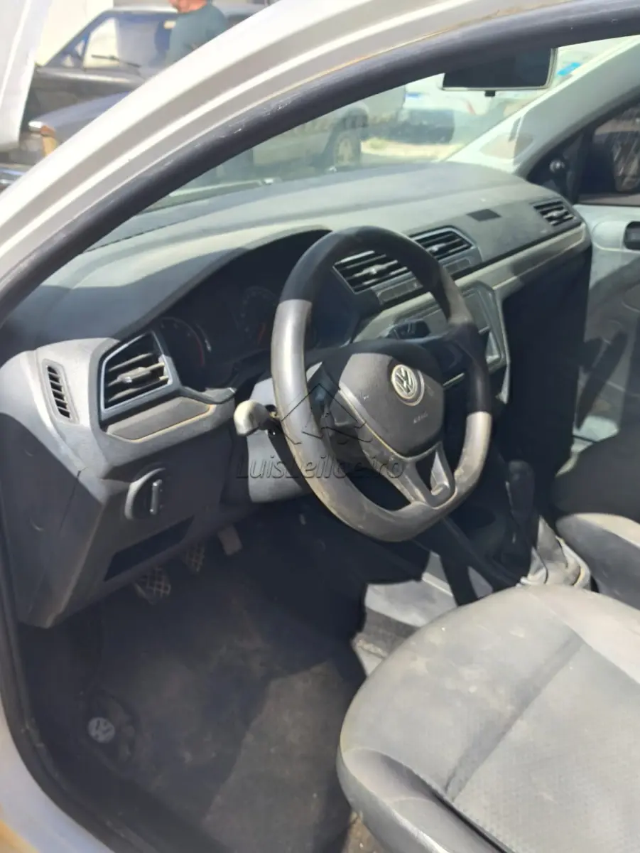 LOTE 009 - VW/GOL MPI 1.0 12V 5L/2023