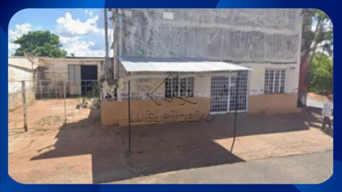 LOTE 030 - PRÉDIO COMERCIAL - Galpão e cômodo para depósito, Rua Presidente Antônio Carlos, nº 1200, Cruzeiro do Sul, Prata/MG