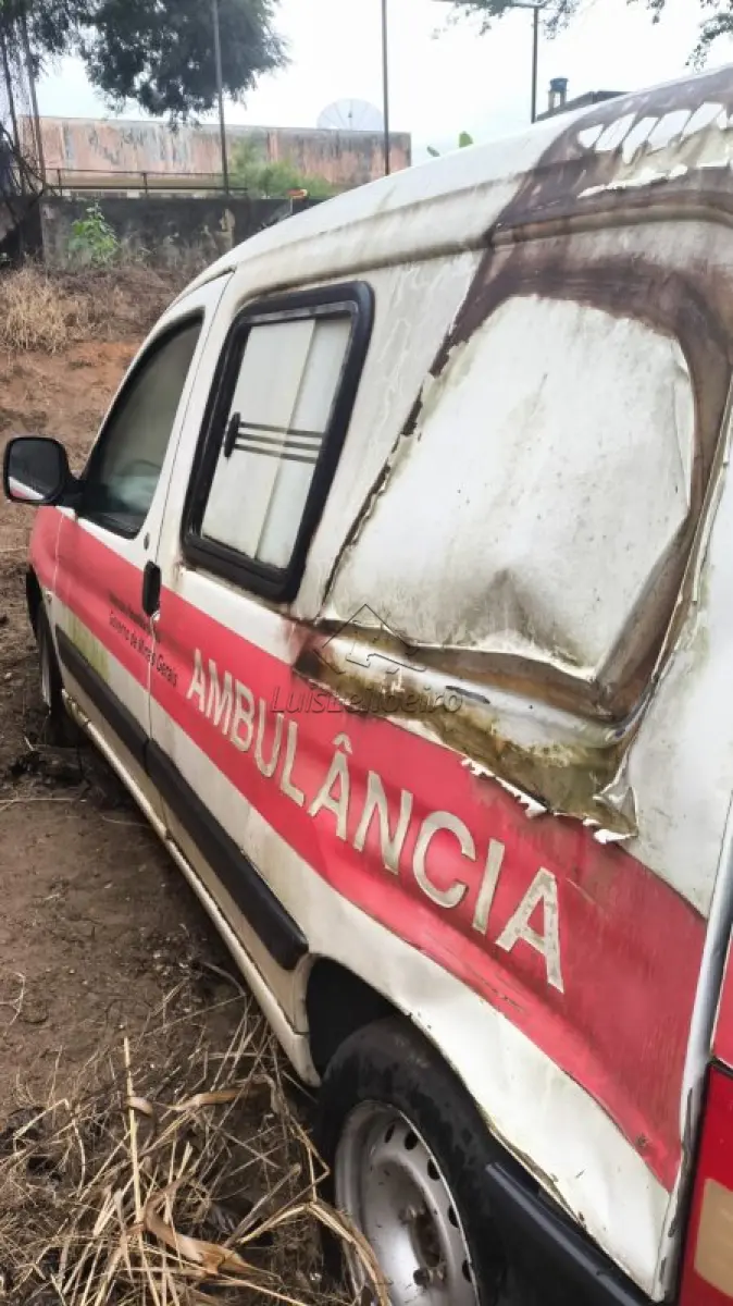 LOTE 027 - PEUGEOT/PARTNER GREENCAR AMBULANCIA 1.6/2019