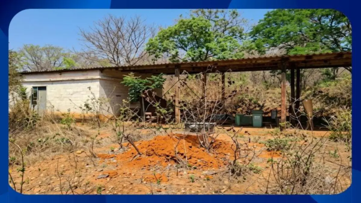 LOTE 016 - FAZENDA - Fazenda Barro ou Cachoeira, entre os Distritos de Claraval e Canto do Engenho, Zona Rural, Montes Claros/MG, com área de 244 hectares (~2.440.000m²)