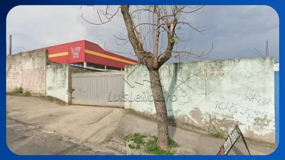 Prédio comercial com galpão de 192m² em terreno de 360m²