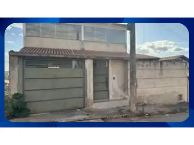 Imóvel Residencial 180m² - Lote 275m² - Três Corações/MG
