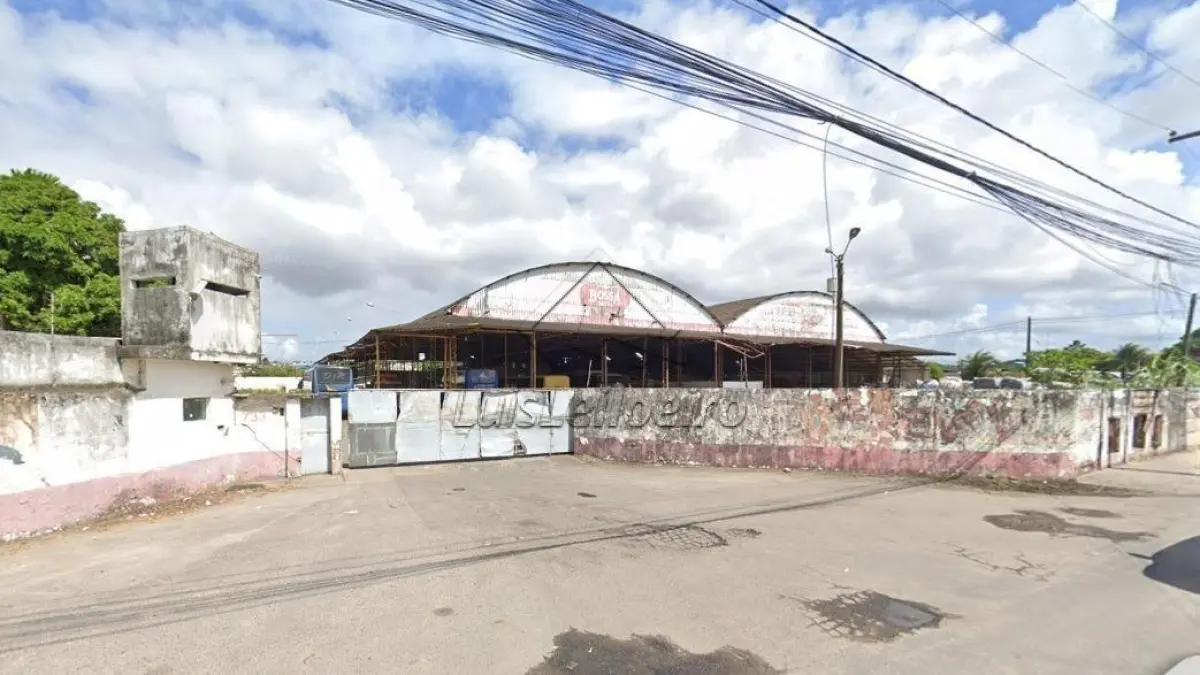 LOTE 003 - Imóvel Comercial - AV. JORNALISTA EDSON RÉGIS, IBURA,733
