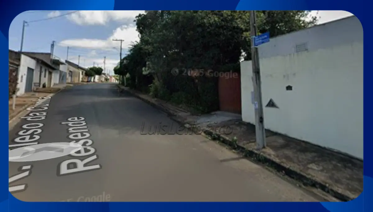 LOTE 138 - CASA - Lote 06, Quadra 21, Rua Cleso da Cunha Resende, nº 300, com todas as dependências, instalações e benfeitorias existentes, Bairro Tocantins, Uberlândia/MG, Área de 287,58m²