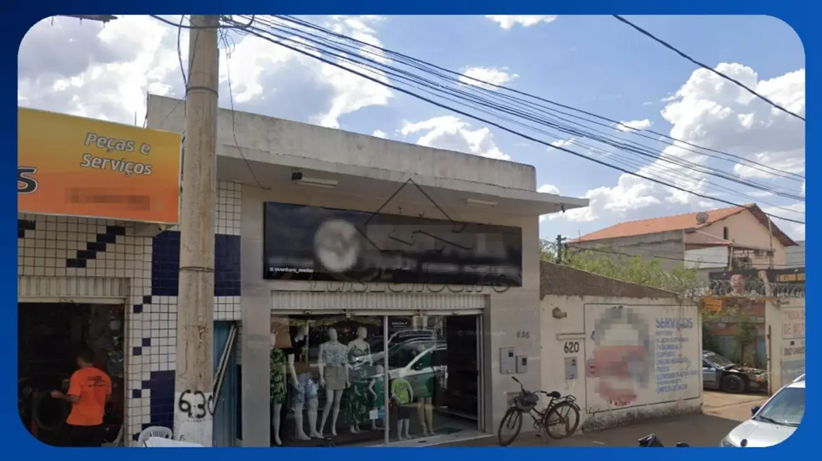 LOTE 044