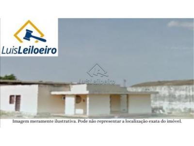 LOTE 0056 - Imóvel Matrícula 25.616 no bairro do Junco, em Picos/PI. O terreno possui área com 3.000m². Possui edificação com 2 pavimentos, conforme descrito na penhora. Obs.: Ao Norte limita com a BR 316, fica ao lado de uma loja de veículos da Alencauto.