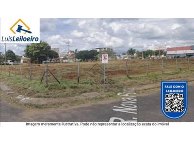 LOTE 029 - Um terreno situado no Loteamento Jardim Botânico, designados por lote número 03 da quadra 38, com frente para a Rua Nova Ponte, Granada, em Uberlândia, MG, com 323,08m².