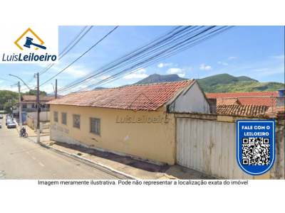 LOTE 0191 - Um imóvel urbano residencial, situado na Rua 12 de Outubro com a Rua Floriano Peixoto, Centro, Almenara, MG, terreno com área total de 442m².