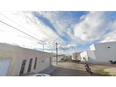 LOTE 00712 - Imóvel na R. DEOCLECIANO BEZERRA COM A RUA BRIGADEIRO EDUARDO GOMES (ENTRE EM CONTATO COM O LEILOEIRO 035-99710-0861 - PARCELAMENTO EM ATÉ 59 MESES )