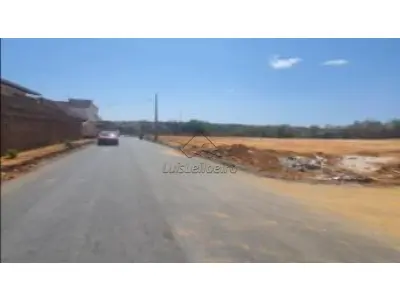 LOTE 0272 - Área de terras - R. Inocêncio Sena , Área A , com área de 2,571,73m², Montes Claros,