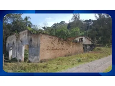 LOTE 000 - LOTE - Área de 1.875m² com prédio de 438,90m² construídos, Lote nº 39 do Travessão São João, 2ª Légua, Caxias do Sul/RS
