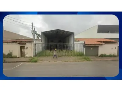 LOTE 000 - IMÓVEL COMERCIAL - Imóvel situado na Avenida Afonso Pena nº 4.814, com área de 300,00 m², com todas as instalações, dependências e benfeitorias existentes, localizado no município de Uberlândia/MG