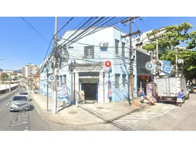 LOTE 001 - PRÉDIO COMERCIAL - Entre as Estações do Meier e Silva Freire - R. Vinte e Quatro de Maio, 1321 - Méier, Rio de Janeiro.