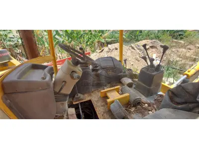 LOTE 023 - RETRO ESCAVADEIRA RANDON RK 406B/