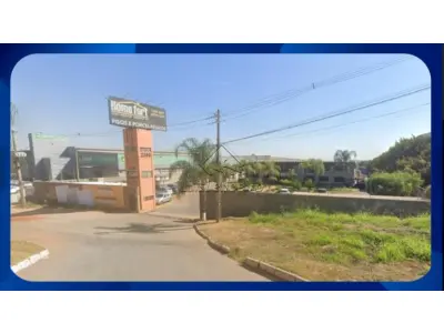 LOTE 0076 - GALPÃO - Galpão comercial onde funciona a empresa Homefort, com área total do terreno de 10.000,00 m² e área construída de 2.000,00 m², localizado na BR-040, nº 2300, Bairro Morada Nova, Contagem/MG