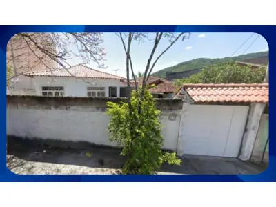 LOTE 000 - CASA - Área total do terreno de 382m² e área construída de 168m², Rua José Eugenio, 102, Bairro Piratininga, Niterói/RJ, com área de lazer, piscina e churrasqueira