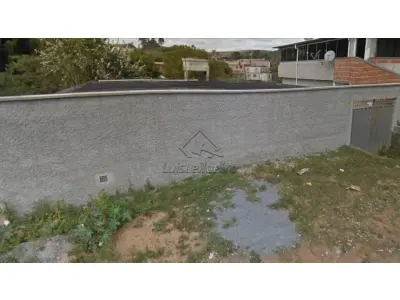 LOTE 000 - PARTE IDEAL DE 1/18 DA CASA RESIDENCIAL, SITUADA À RUA JACIRA CATARINA BAGETO DOS SANTOS, 48, GROGOTÓ, BARBACENA/MG. ÁREA TOTAL DE 427,00 M²