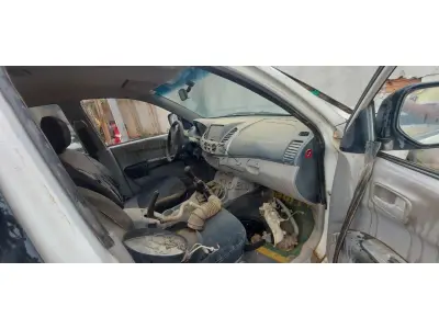 LOTE 008 - MMC/L200 TRITON 3.2 D/2013