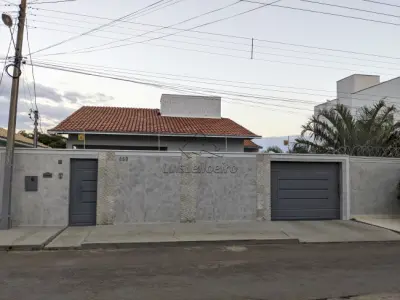 LOTE 0265 - COTA PARTE DE 1/5 DO IMÓVEL NA RUA RIO JEQUITINHONHA, 33, SANTO ANTÔNIO, SETE LAGOAS/MG, COM AREA CONSTRUÍDA DE 228,30M² E AREA DO TERRENO DE 360M².