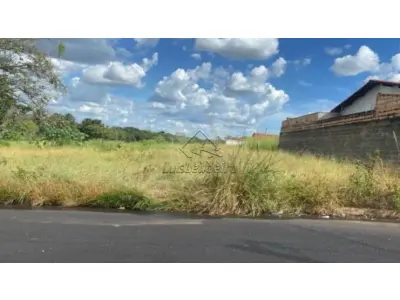 LOTE 081 - LOTE - Lotes 38, 39 e 45 da quadra E, do loteamento Boa Vista, com as respectivas áreas de 216,15m², 205,15m² e 198m², localizados na Vila de Anta, perímetro urbano do 2º distrito de Sapucaia/RJ.